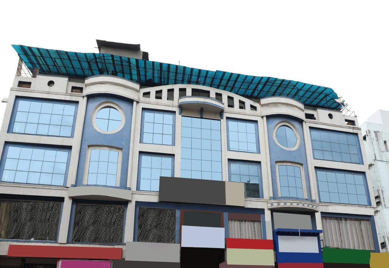 Capital O The City Park Near Nampally Railway Station Hyderabad Exterior photo